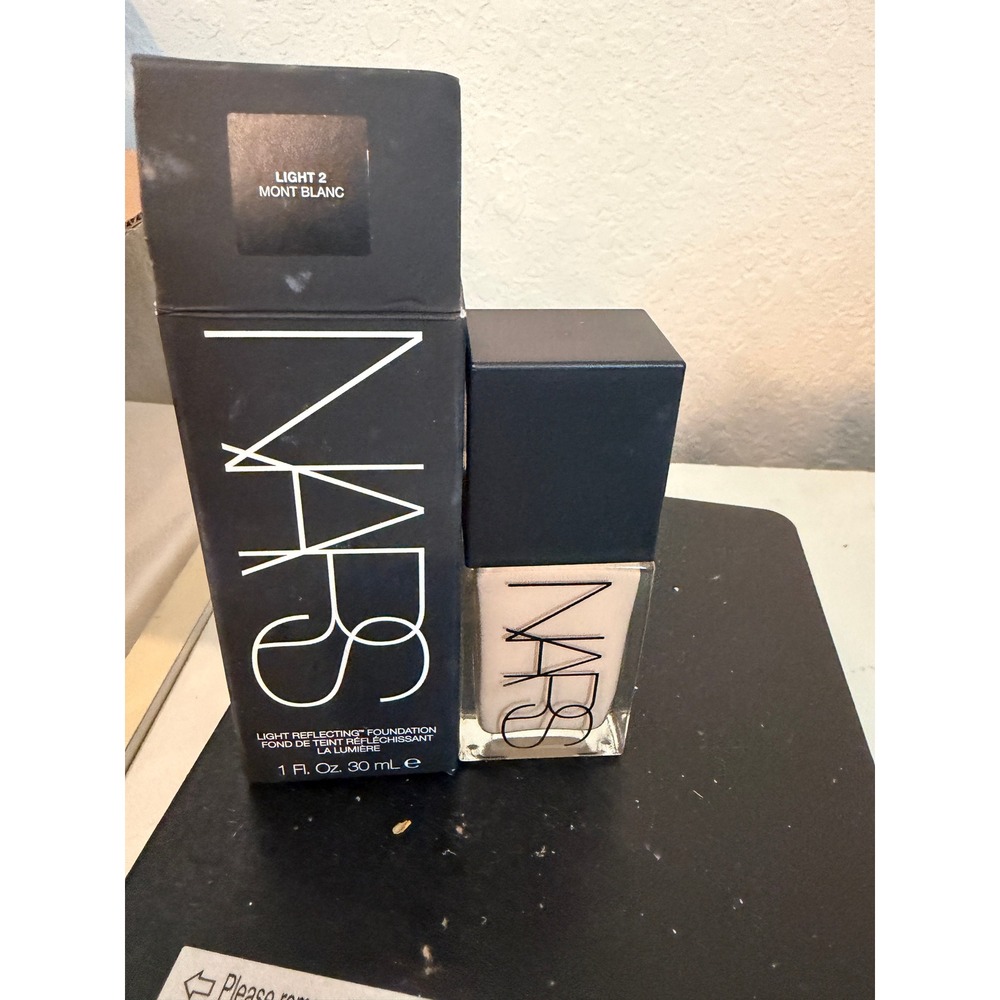 NARS Light Reflecting Foundation Light 2 Mont Blanc 1oz Natural Finish Liquid